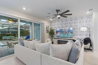 BRAND New 5 bed Villa in Windsor Cay - 7