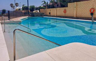 Beach Front Apartment In Torremolinos - 6