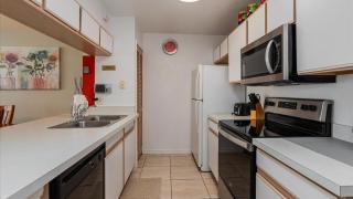 Villas At Island Club Community, Pools, Jacuzzi And More! - 1