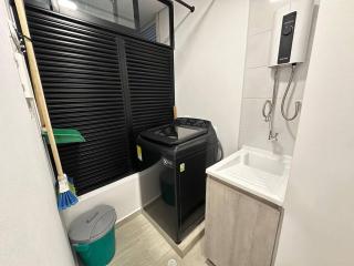 Amara 904-Lindo Apartaestudio en Laureles con hermosa vista - 5