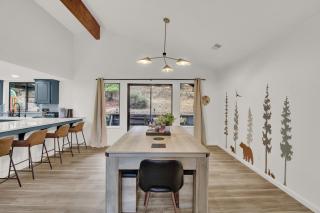 Yosemite Forest Villa - 6