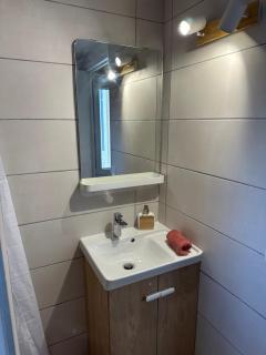 Maison familiale, 13 lits, 3 SDB, parking gratuit, jardin, terrasse - 3