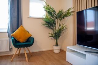 Cosy townhouse, new build, 5 bedrooms, Sleeps 8, Free Parking - 5