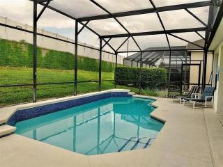 Magical Home with private pool and close to parks - Kissimmee - 1
