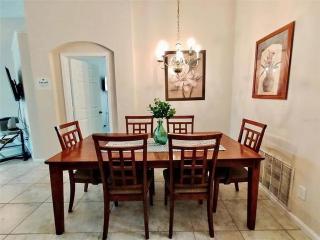 Magical Home with private pool and close to parks - Kissimmee - 4