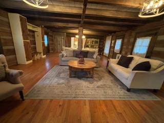 The Hilltop Cabin - Goshen - 0