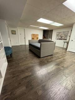 The Hilltop Cabin - Goshen - 6