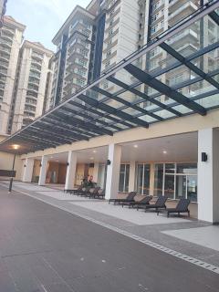 The Foreigner Staycation at Riverine Diamond Kuching - Kuching - 5