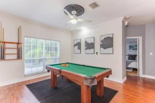 Private Oasis near Springs with King Bd and Pool Table - Orlando - 2