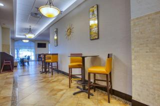 Drury Inn & Suites San Antonio Near La Cantera - San Antonio - 1