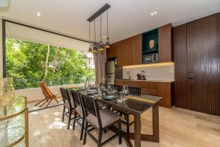 Lux 2BR with Rooftop Pool, Spa, Gym, Kids Playroom #229 - 7
