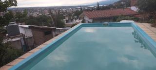 Chalet de Montaña a 8 cuadras del centro de Carlos Paz con pileta de 9 x 4 - 8