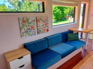 Penhill Hideaway - - 4