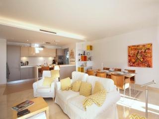Sunny Terrace Apartment - 1