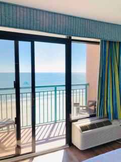 Sand Castle resort #8 ocean front great condo - Myrtle Beach - 7