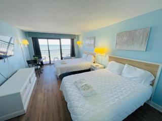 Sand Castle resort #8 ocean front great condo - Myrtle Beach - 3