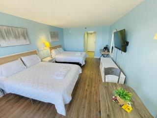 Sand Castle resort #8 ocean front great condo - Myrtle Beach - 1