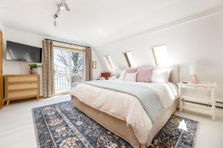 Private Waterfront on West Bay with Hot Tub! - 7