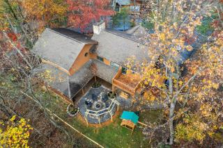 Black Bear BnB ~ Game Room ~ Hot Tub ~ Firepit - Gatlinburg - 5