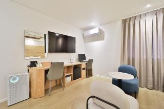 Gimhae Hotel NEXT - Gimhae - 5