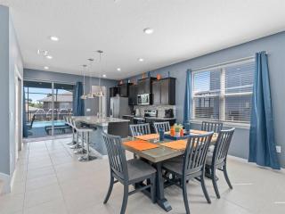 Toy Story & Mickey Themed 5BR Arcade & Pool - Davenport - 9