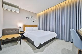 Changwon Palyong-dong Hotel Cozy - Changwon - 4