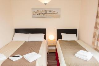 Southend Guest House - Close to Beach, Train Station & Southend Airport - Southend-on-Sea - 3