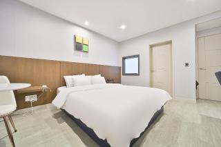 Grace Hotel - 3