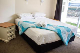 Rehutai Beach House - Paihia Holiday Home - 3