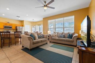 Last Minute Disney Getaway! Private Pool, Hot Tub & Games Room. Book Now! #4630 - Orlando - 6