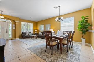 Last Minute Disney Getaway! Private Pool, Hot Tub & Games Room. Book Now! #4630 - Orlando - 4