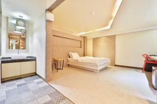 Daegu Seongseo Owall Hotel - Pyŏng-ni - 4