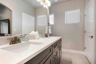 Pool Lazy River Hot Tub Games Fire Pit 28 Guests - 9