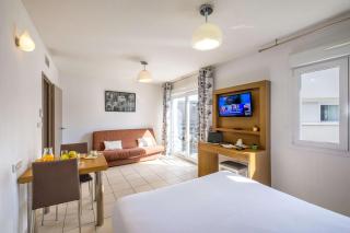 Comfort Aparthotel Antibes Le Maestria - Antibes - 5