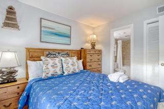 On The Beach 2 Bed 2 Bath 1st Floor Condo - Myrtle Beach - 3