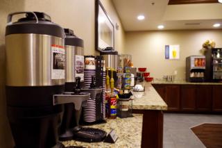 Best Western Plus Lincoln Inn & Suites - 1