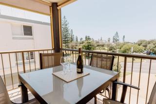 Coastal Beachside Retreat on the Sunshine Coast - 7