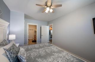 Premium Unit 4285 Fraser Crossing Founders Pointe condo - 1