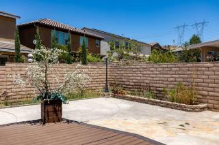 GOODE HOMES Luxury Modern Home with Pool and Spa - Santa Clarita - 8