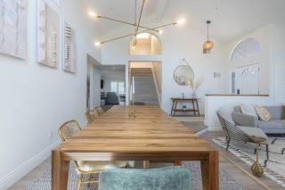 Hilltop Home with Private Pool and Spa - Granada Hills - 1