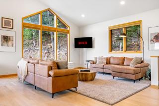 Epic Views - Hot Tub - Starlink Internet - Dogs OK - 3