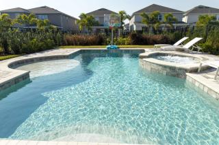 Last Minute Disney Getaway! Private Pool, Hot Tub & Games Room. Book Now! #40617 - Orlando - 8