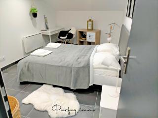 Agréable et moderne 2 pièces ~ confort et design - 8