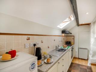 Ty Canol - Llanfaelrhys - 6