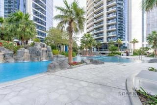 Stylish 1BR Paramount - Iconic City & Pool Views - Dubai - 3