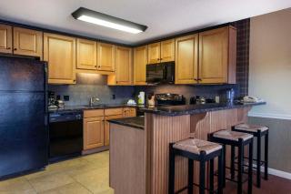 Bluegreen Vacations Blue Ridge Village, an Ascend Resort - Banner Elk - 6