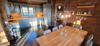 The Whole Beautiful Cabin With Jacuzzi A Luxurious Getaway in Solberglia - 5