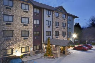 Brookstone Lodge near Biltmore Village, Ascend Hotel Collection - Asheville - 9