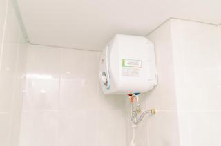 Restful and Comfy Studio at Serpong Garden Apartment By Travelio - Tangerang - 2