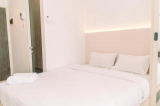 Restful and Comfy Studio at Serpong Garden Apartment By Travelio - Tangerang - 0